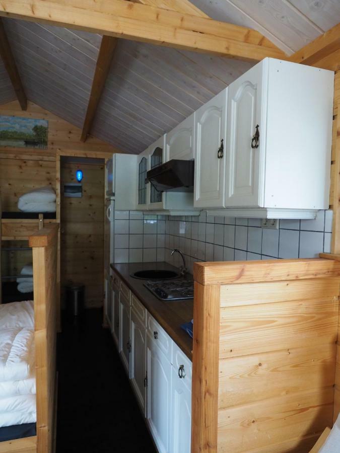 Chalet de Schenk- Camping 't Dekske Wintelre Exterior foto
