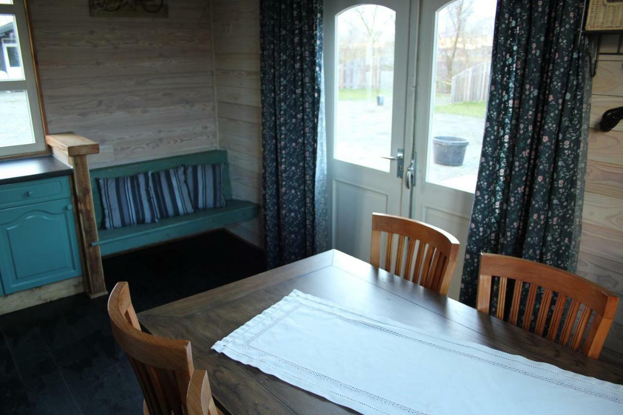 Chalet de Schenk- Camping 't Dekske Wintelre Exterior foto